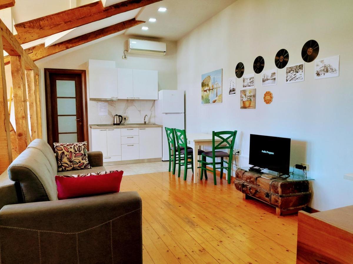 Central Loft Tiranë Ngoại thất bức ảnh